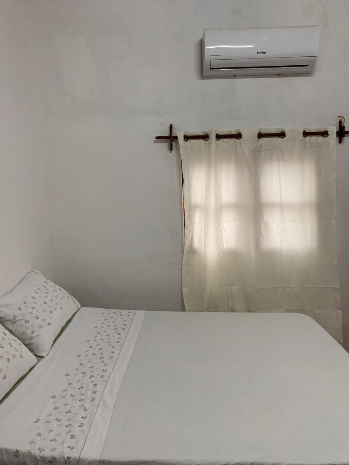 Casa No Centro Do Mundo Ilheu Equator Villa Rolas-sziget Kültér fotó